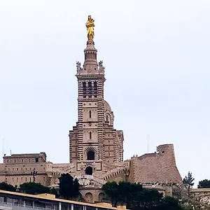  Apartment T2 Vue Sur La Basilique De Notre Dame De La Garde